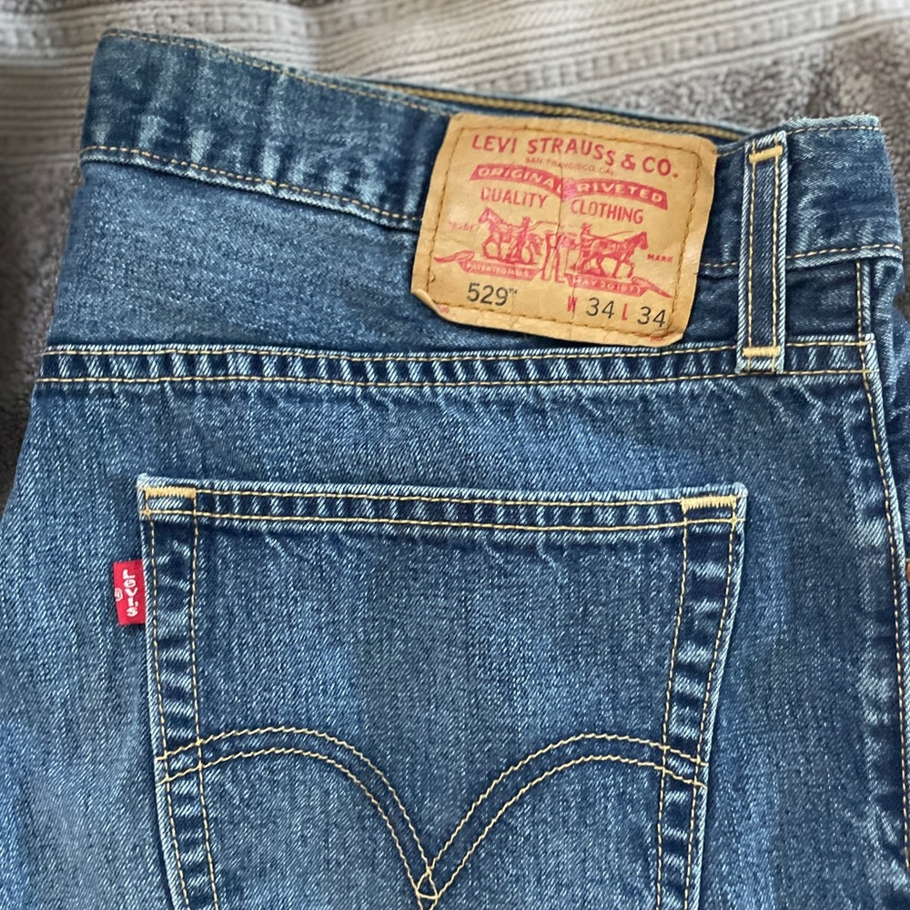 Levi Strauss 529
